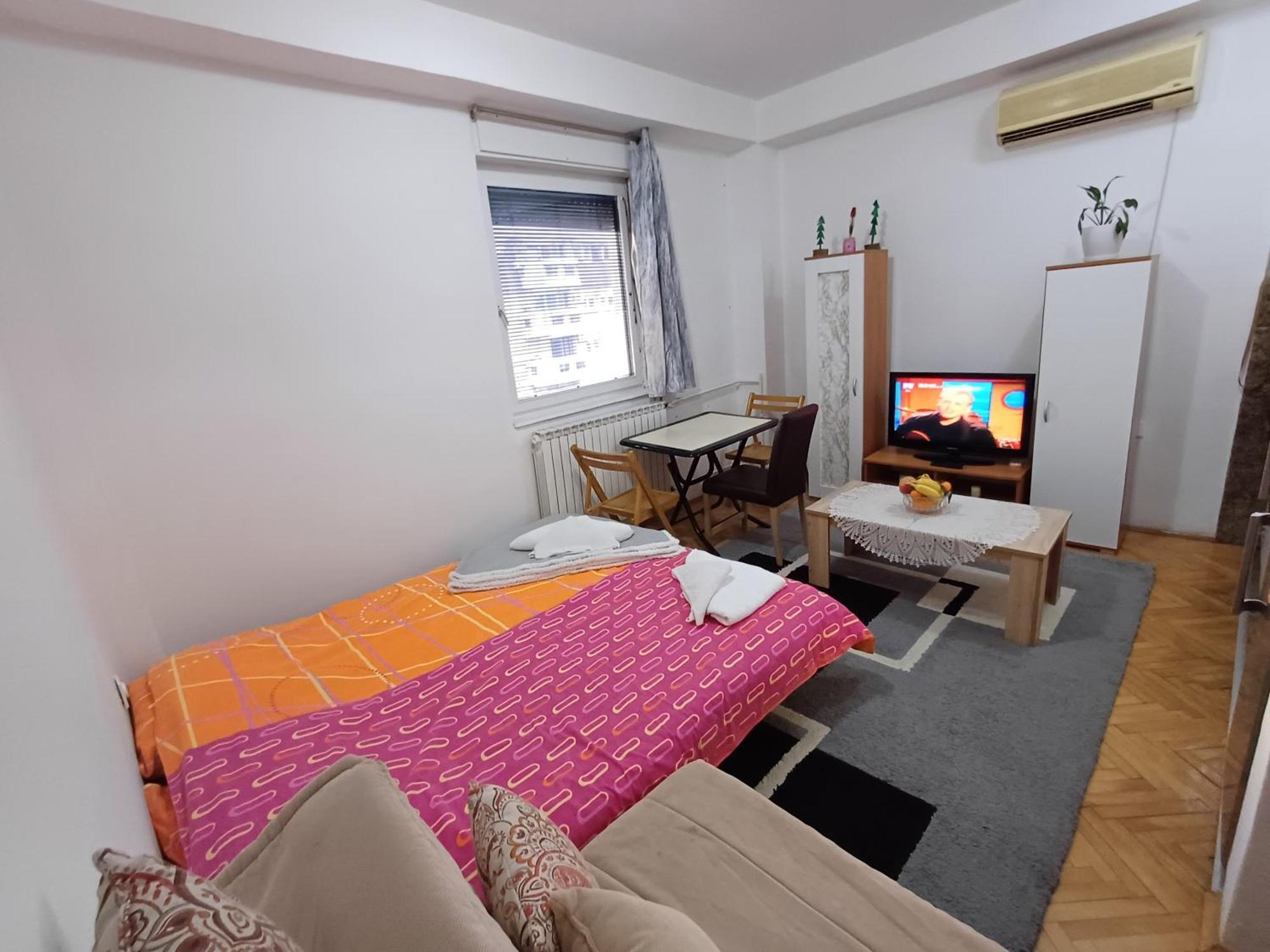 Apartment Azman *
